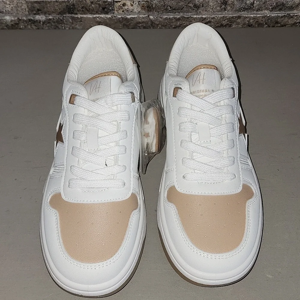 Vintage Havana Brand New White and Nude  Star Sneakers